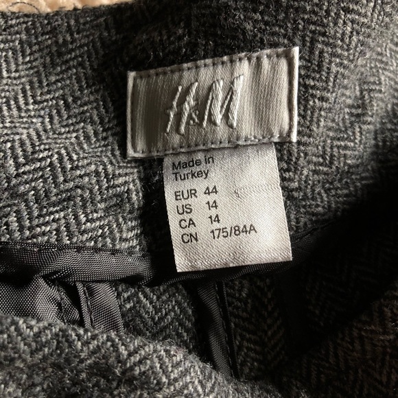 H&M Grey Tweed Shorts - Picture 5 of 5